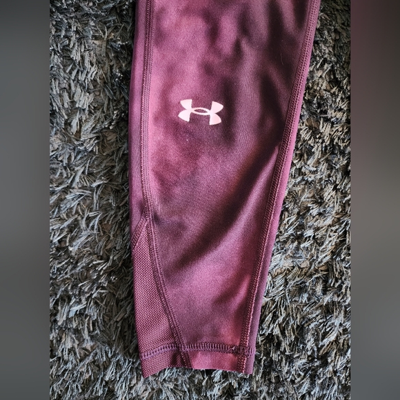 (Pre-loved) UnderArmour Kids Leggings - Picture 3 of 3